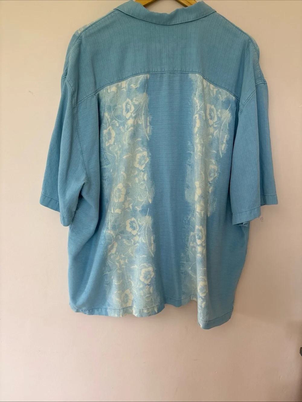 Tommy Bahama Men's 2XB Blue Embroidered Hawaiian Floral Silk Short Sleeve Shirt - Picture 6 of 6